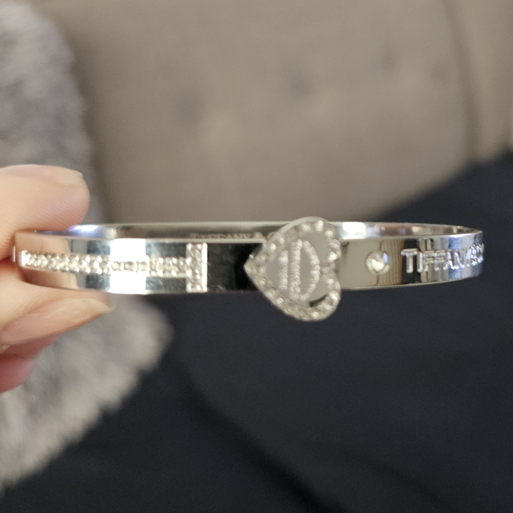 Stainless Steel Bangle - Picture 3 of 8